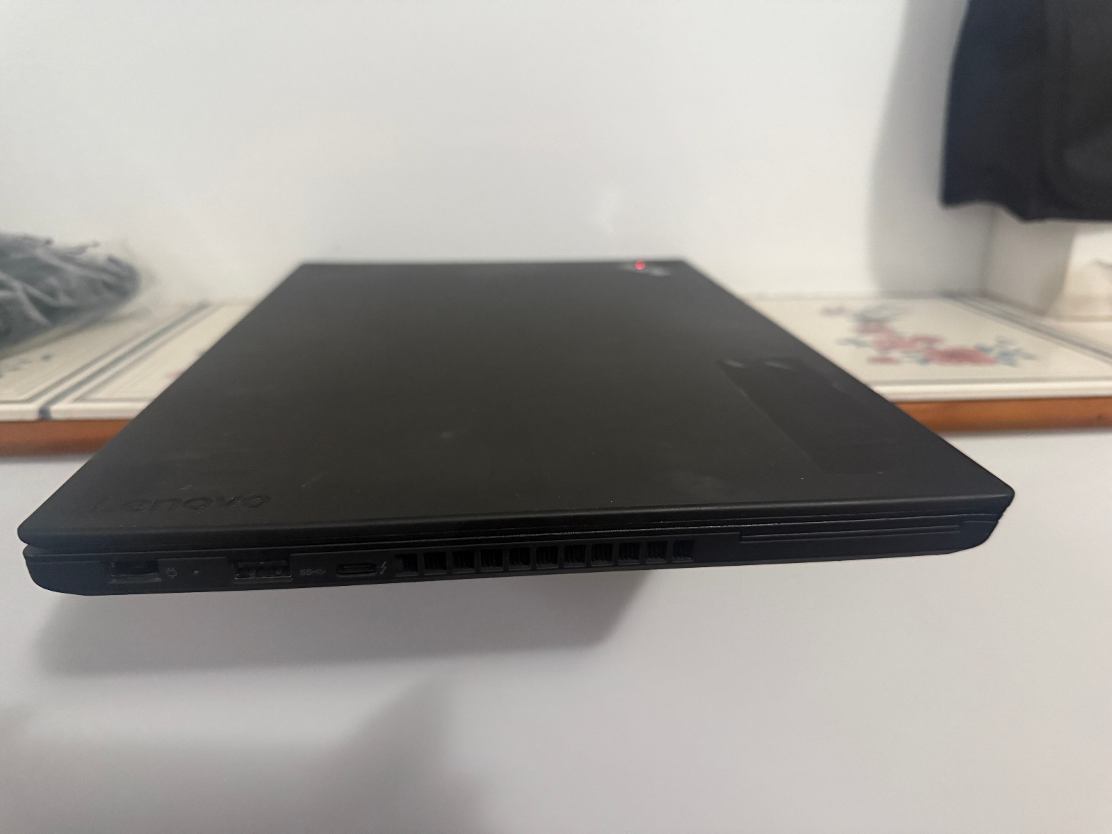 Lenovo ThinkPad T470 FHD i5 8GB 256GB SSD Win 10 Pro + OEM Charger