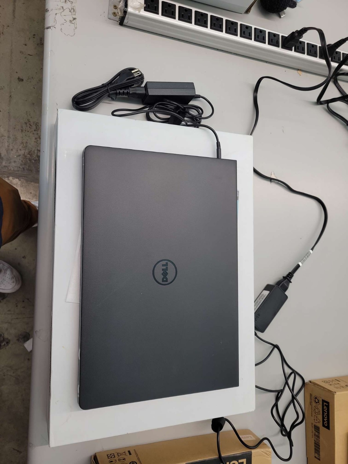 Dell Inspiron 15 i3567 15.6″ HD Touch Laptop Intel i3-7100U 8GB 1TB HDD Wind 10