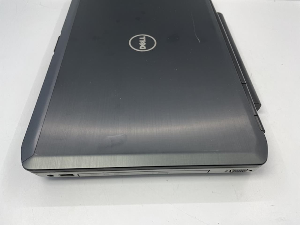 DELL LATITUDE E5530 NON-VPRO Laptop Intel Core i5-3210M 2.50GHZ + 4GB No HD/OS