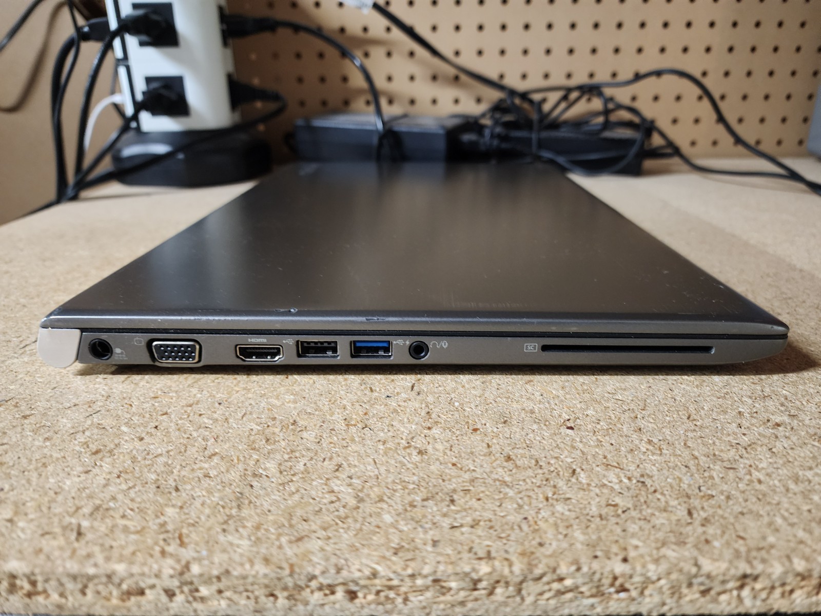 Toshiba Tecra Z50-A 15.6″ i5-4310U 2.0GHz 8GB RAM 256GB SSD W11 Pro NVIDIA GPU