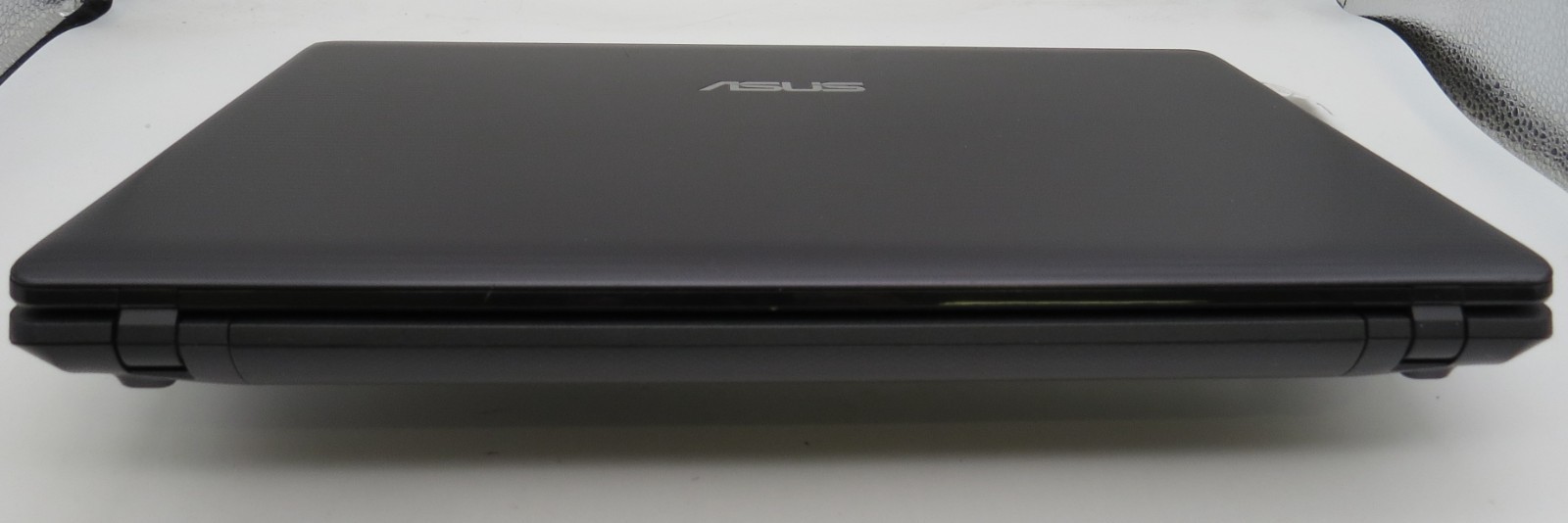 ASUS K55N-15.6″-AMD A8-APU-4500M@1.9GHz-3GB RAM-240GB 2.5 SSD-NO OS