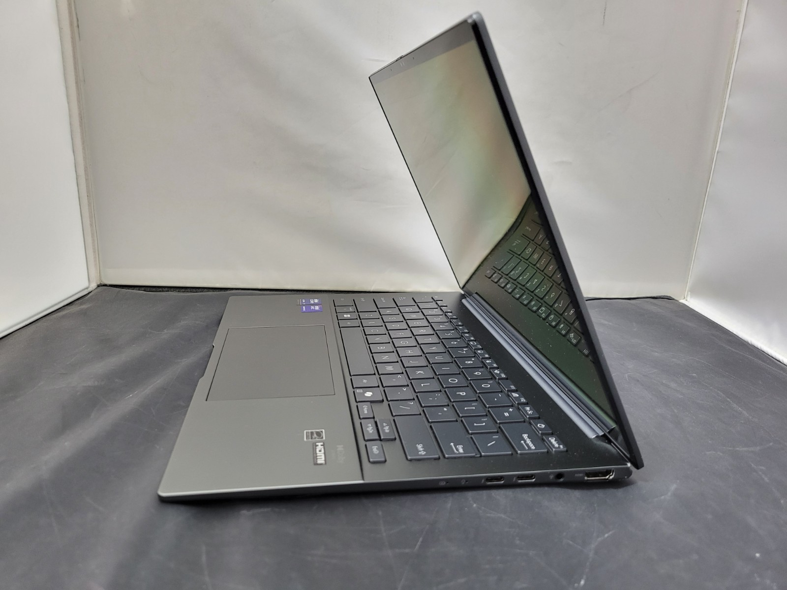 ASUS – Zenbook 14 14″ FHD+ OLED Touch Screen Laptop – Intel Core Ultra 9