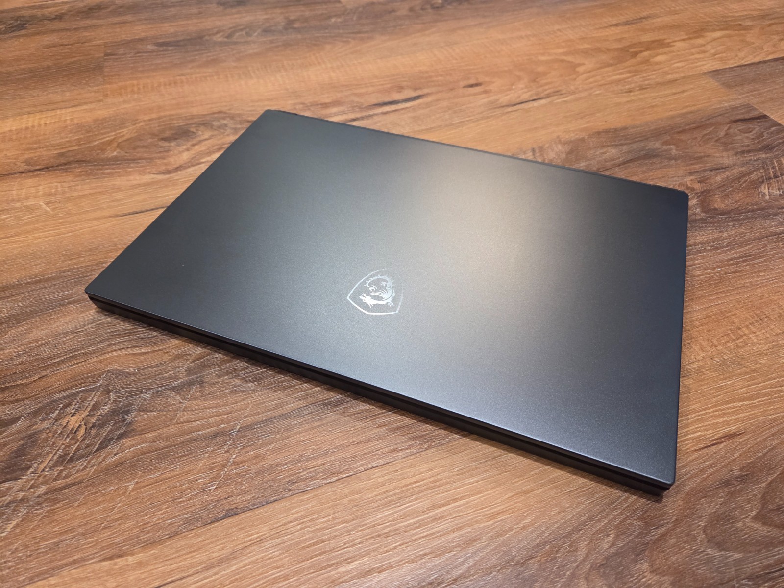 MSI WS66 10TKT / i7-10875H / 32GB / 1TB SSD / Windows 11 Pro / TOUCH