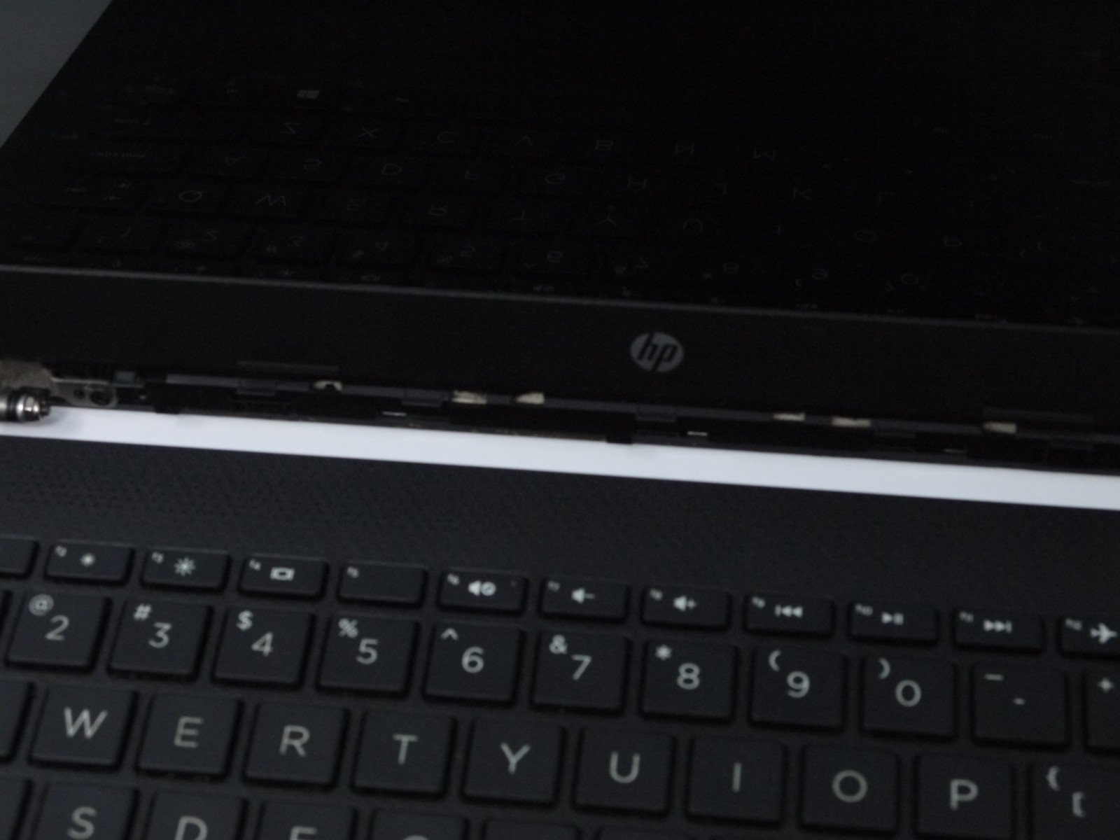 HP Laptop 14-FQ0013DX 14″ Laptop – AMD 3050U / 4GB / 128GB SSD / Win11 – Look