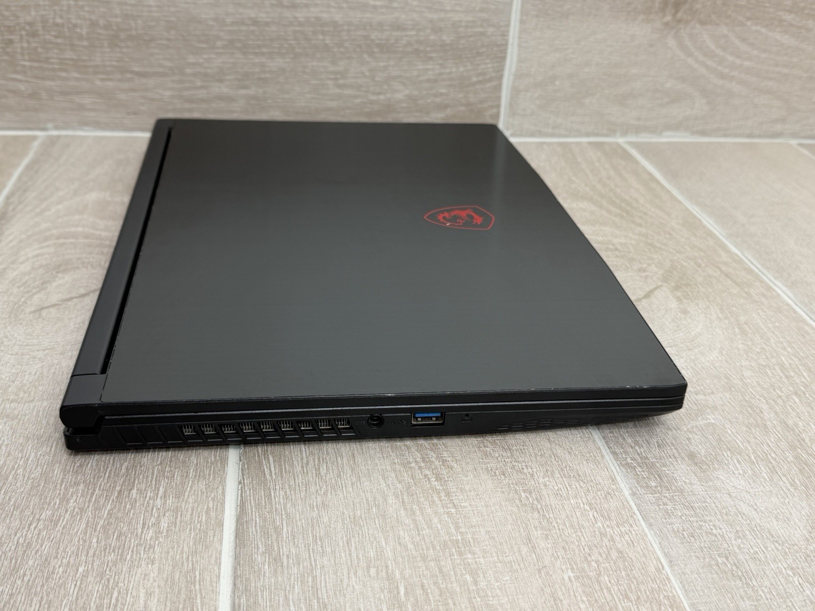 MSI GF63 Thin 10SC 15.6″ Core i5-10500H GeForce GTX 1650 16GB RAM 256GB NVMe SSD