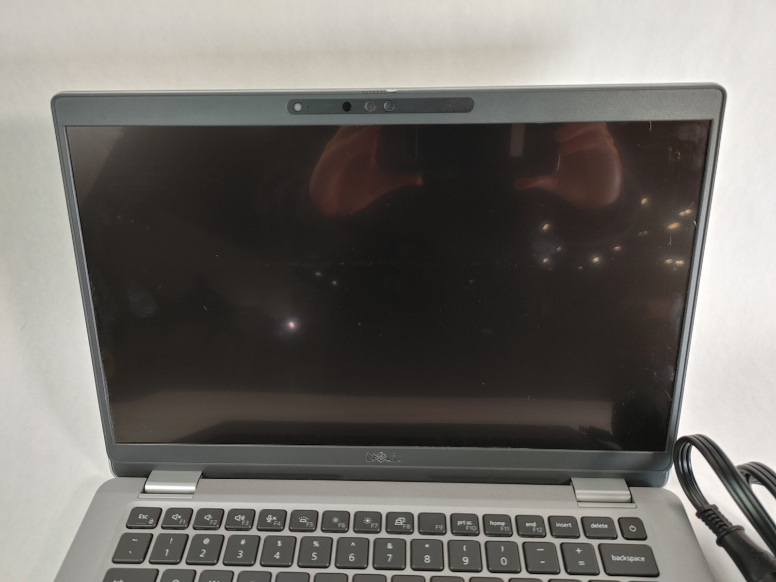 Dell Latitude 5330 Core i7-1265U 1.80 GHz 16 GB DDR4 512 GB NVMe Windows 11 Pro