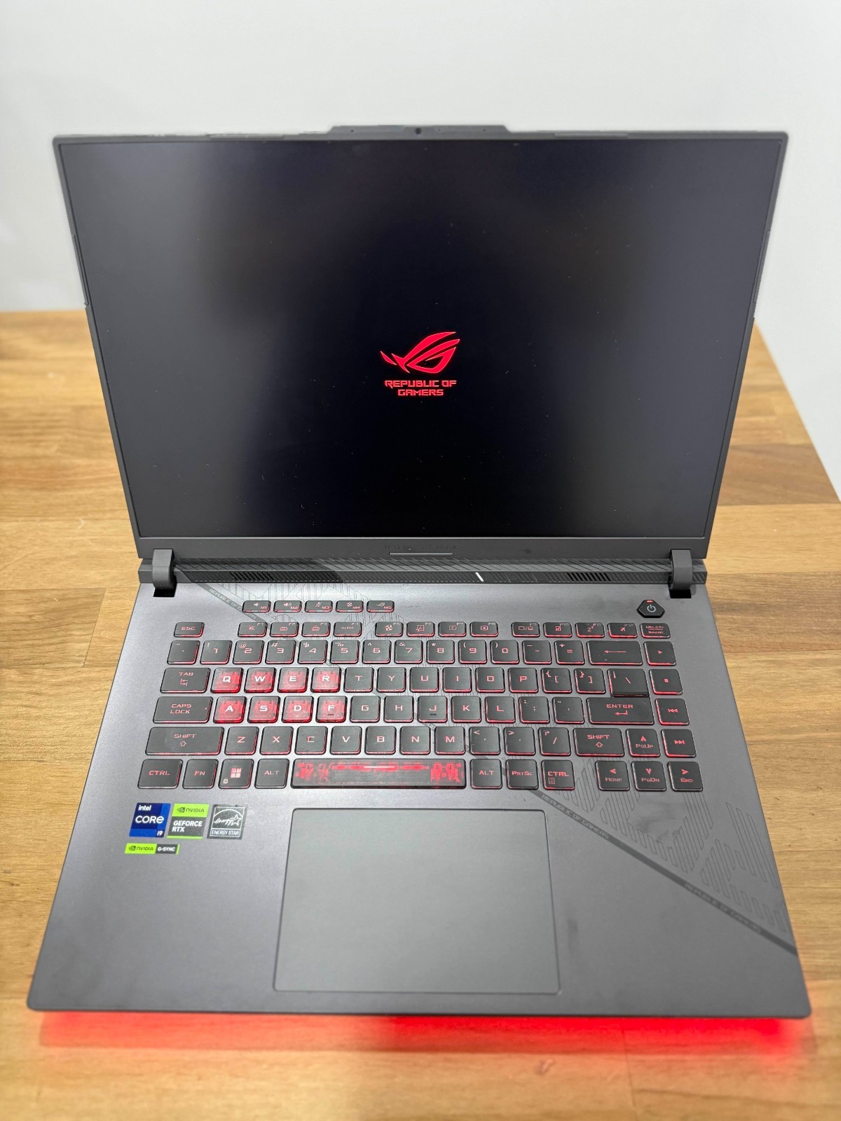 ASUS ROG Strix G16 (2024) Gaming Laptop, 16” ROG Nebula Display 16:10 QHD 240Hz,