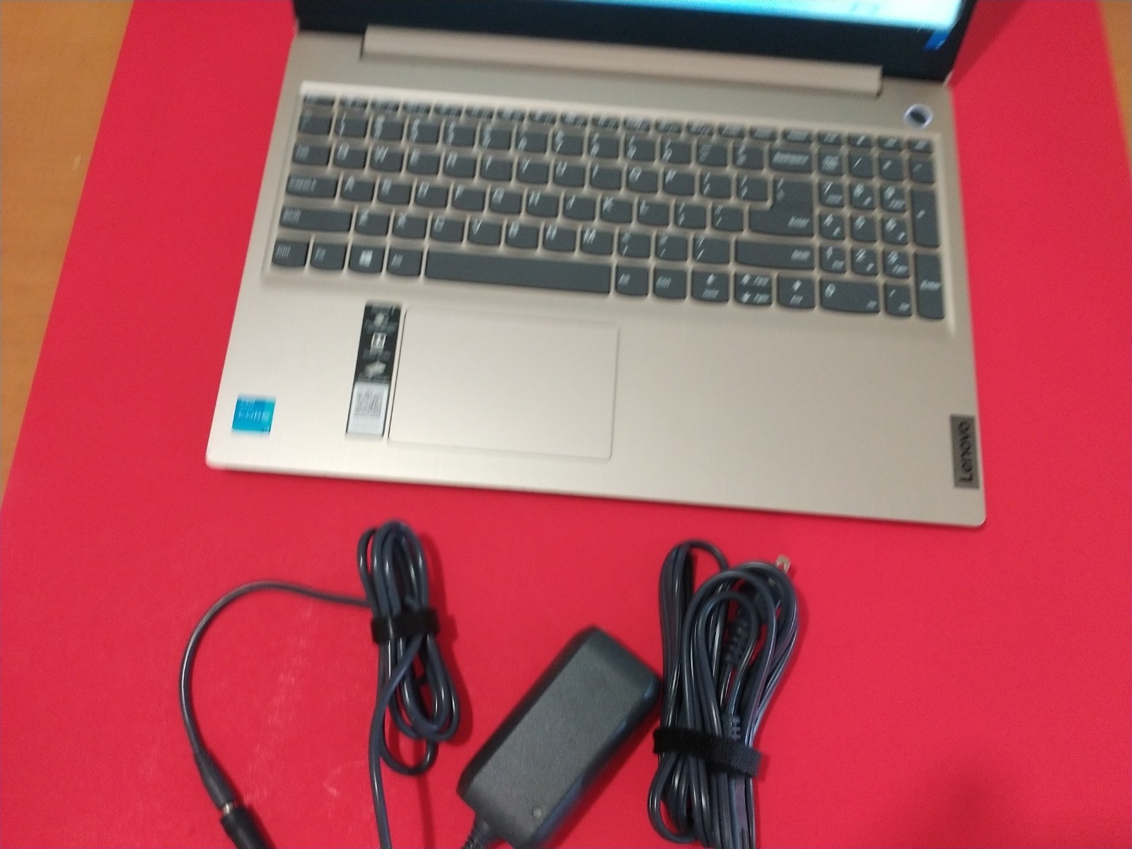 lenovo intel core i3 20gb 128 graphics card 1.014 GB