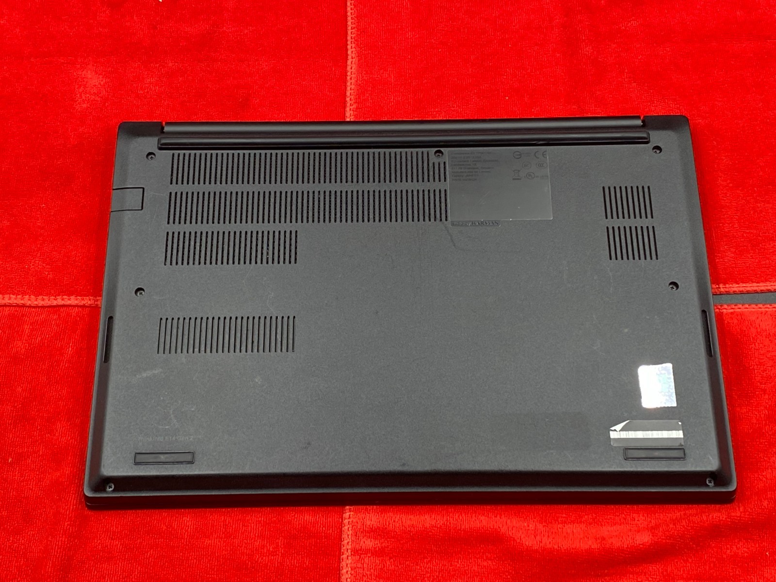 LENOVO THINKPAD E14 GEN 2 AMD RYZEN 5 4500U 8GB RAM 256GB SSD WIN 11 BATTERY 80%