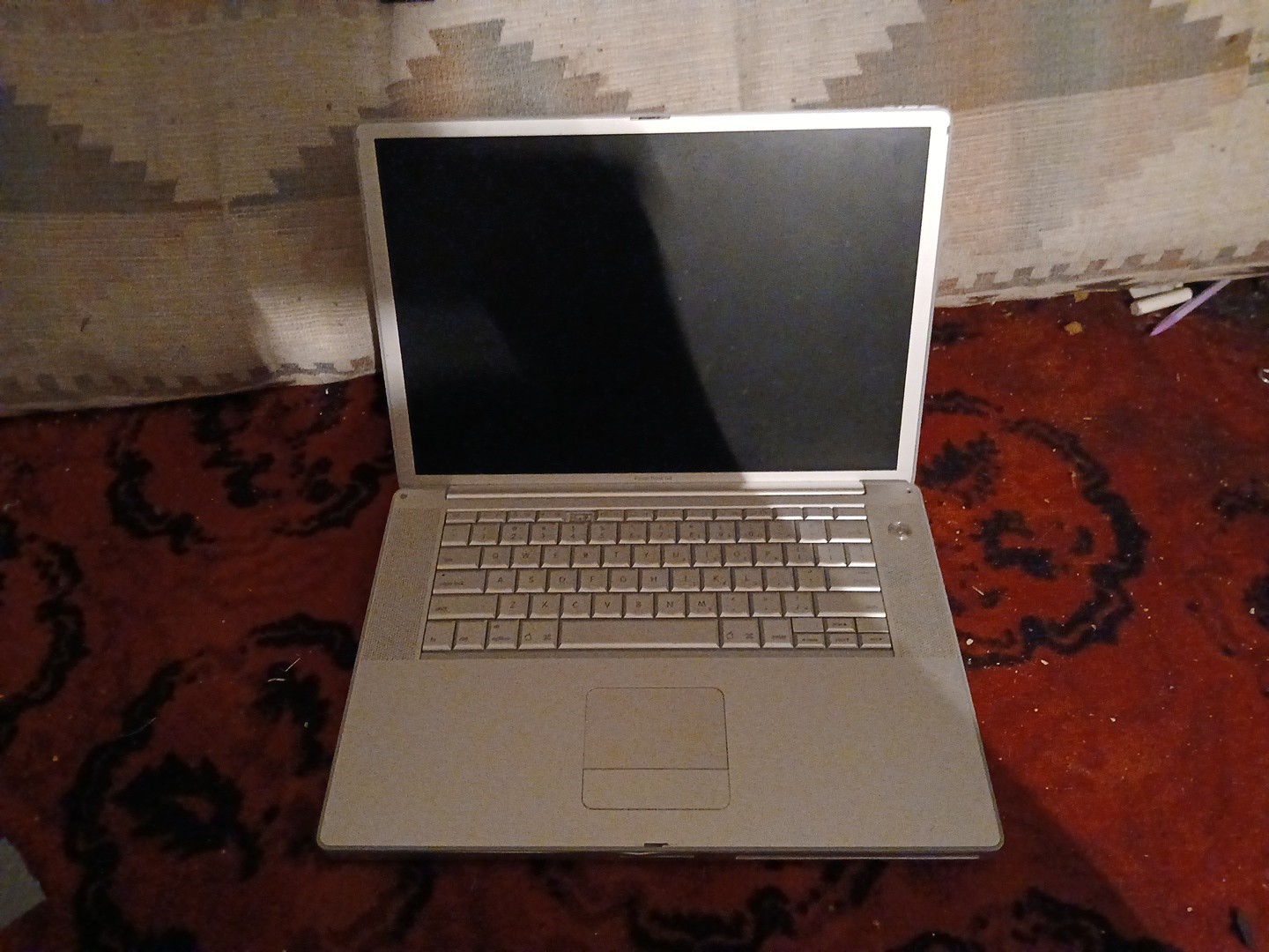 Apple Power Book G4 Titanium A1106 2005 For Parts Or Repair SEND OFFERS