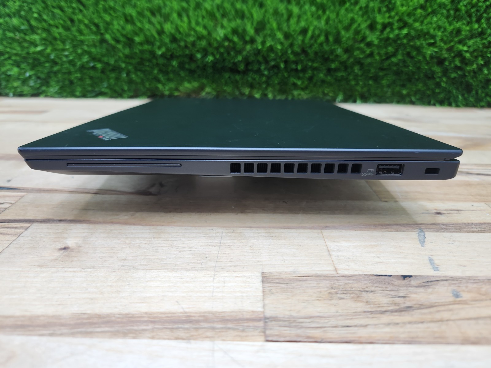 Lenovo ThinkPad X13 Gen 1 13.3″ FHD Touch i7-10610U 1.8GHz 16GB 256GB SSD Win11~