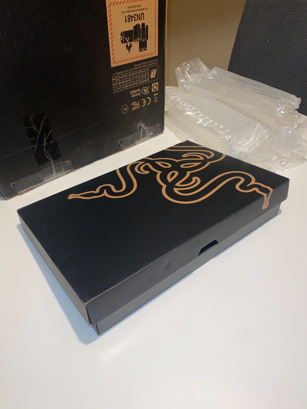 Razer Blade 15 Advanced Model 15.6″ 1TB SSD i7