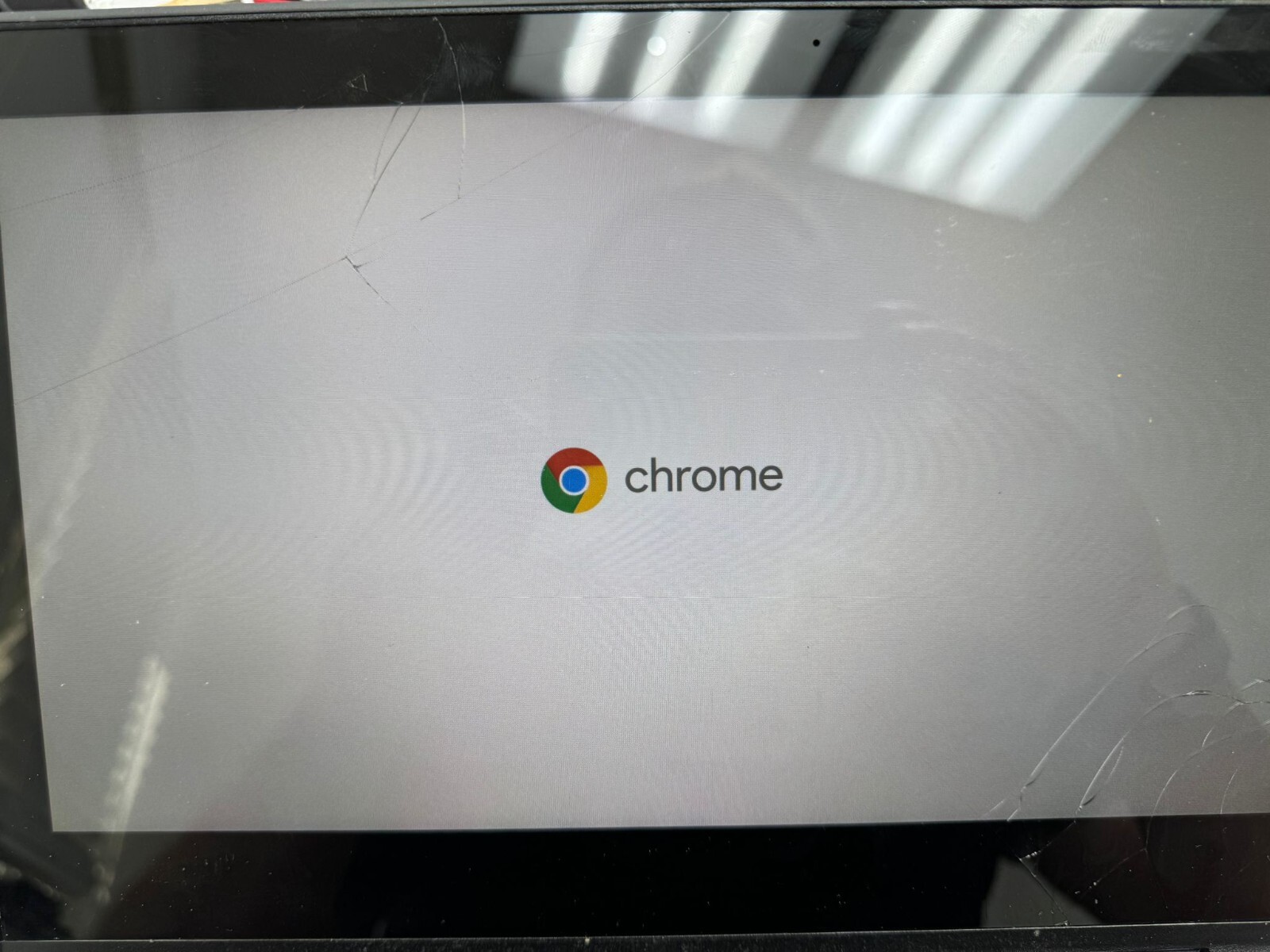 Lenovo 300e Chromebook 2nd Gen 2-in-1 Touch MediaTek 4GB 32gb SSD *SEE PHOTOS*