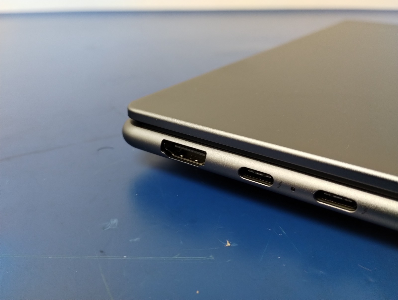 Lenovo Slim 7 14ILL10, Intel Core Ultra 7, 2.20 GHz, 32 GB RAM, 1 TB NVMe SSD