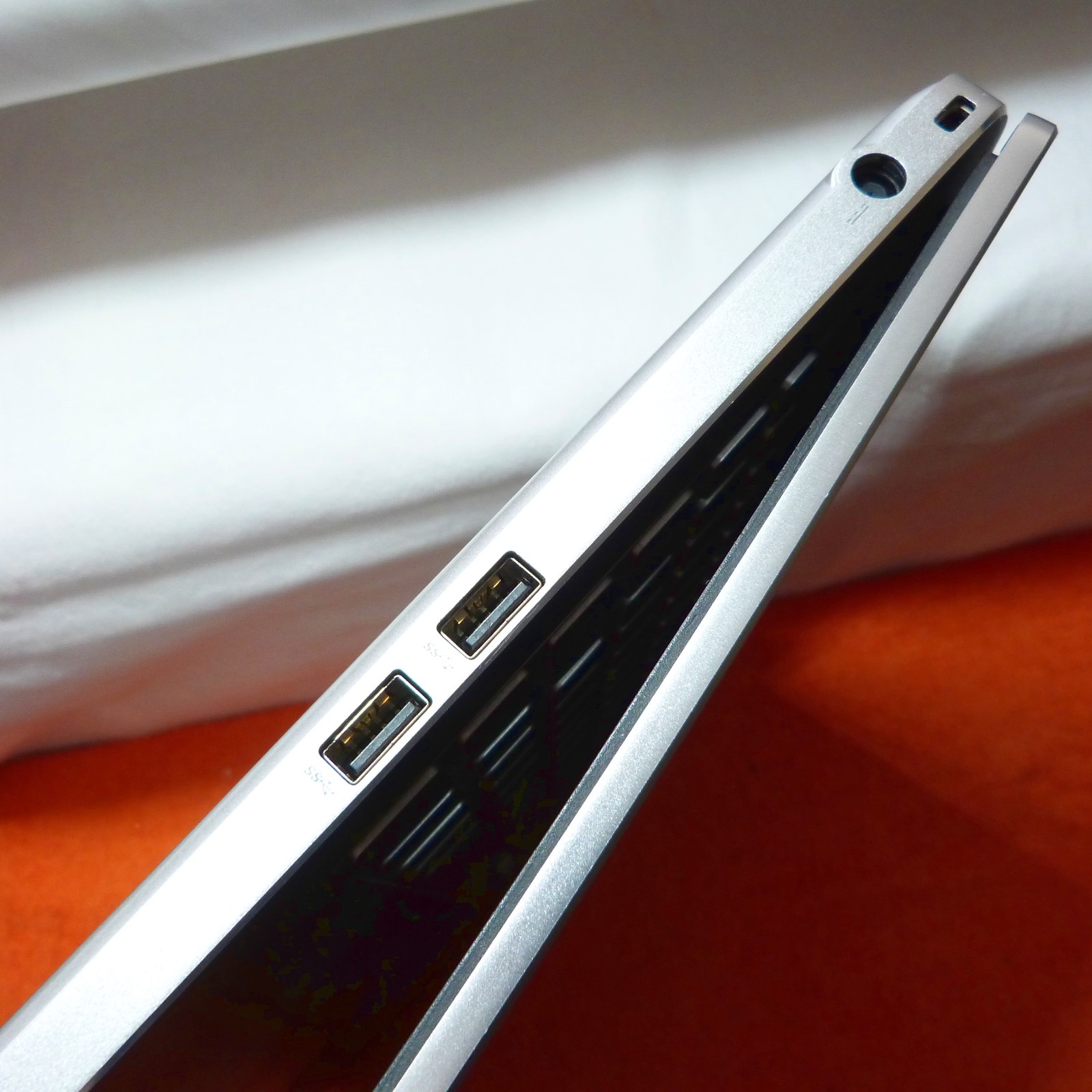 Dell 7537 METAL 15″ TOUCH FULLHD ULTRABOOK l Windows 11 SSD l 16GB RAM NEW