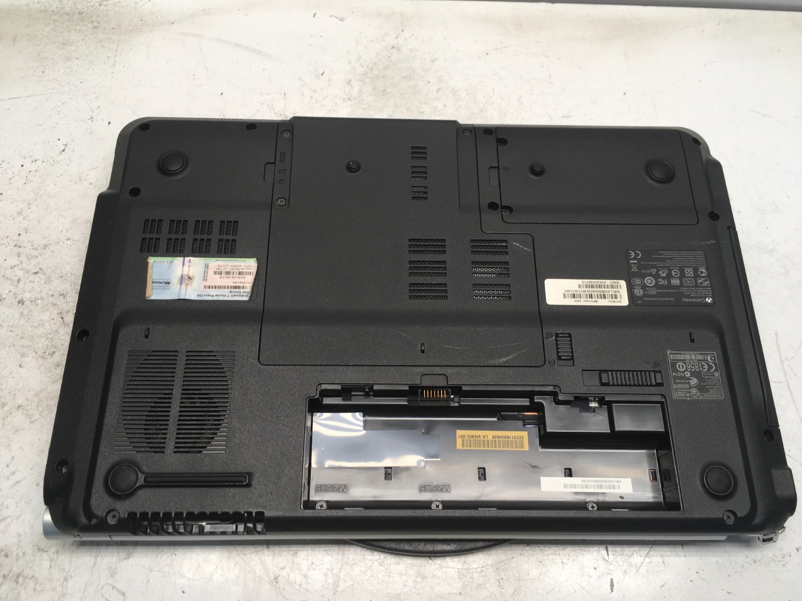Gateway NV7802U Intel Core 2 Duo T6600 2.2GHz 4 GB NO HDD READ