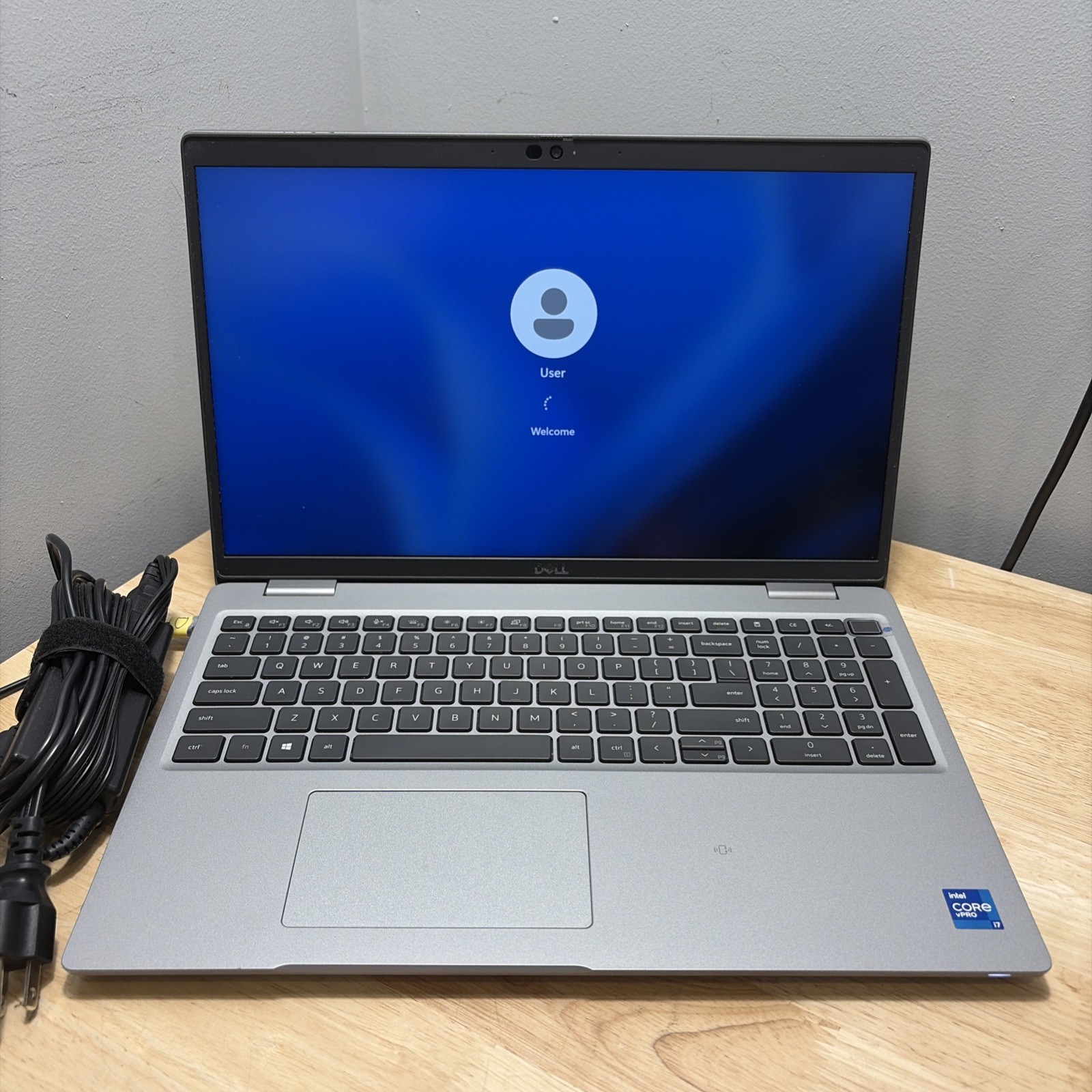 Dell Latitude 5520 Core i7-1185G7 3.00GHz, 16GB, 256GB SSD WebCam, WiFi W11 Cord
