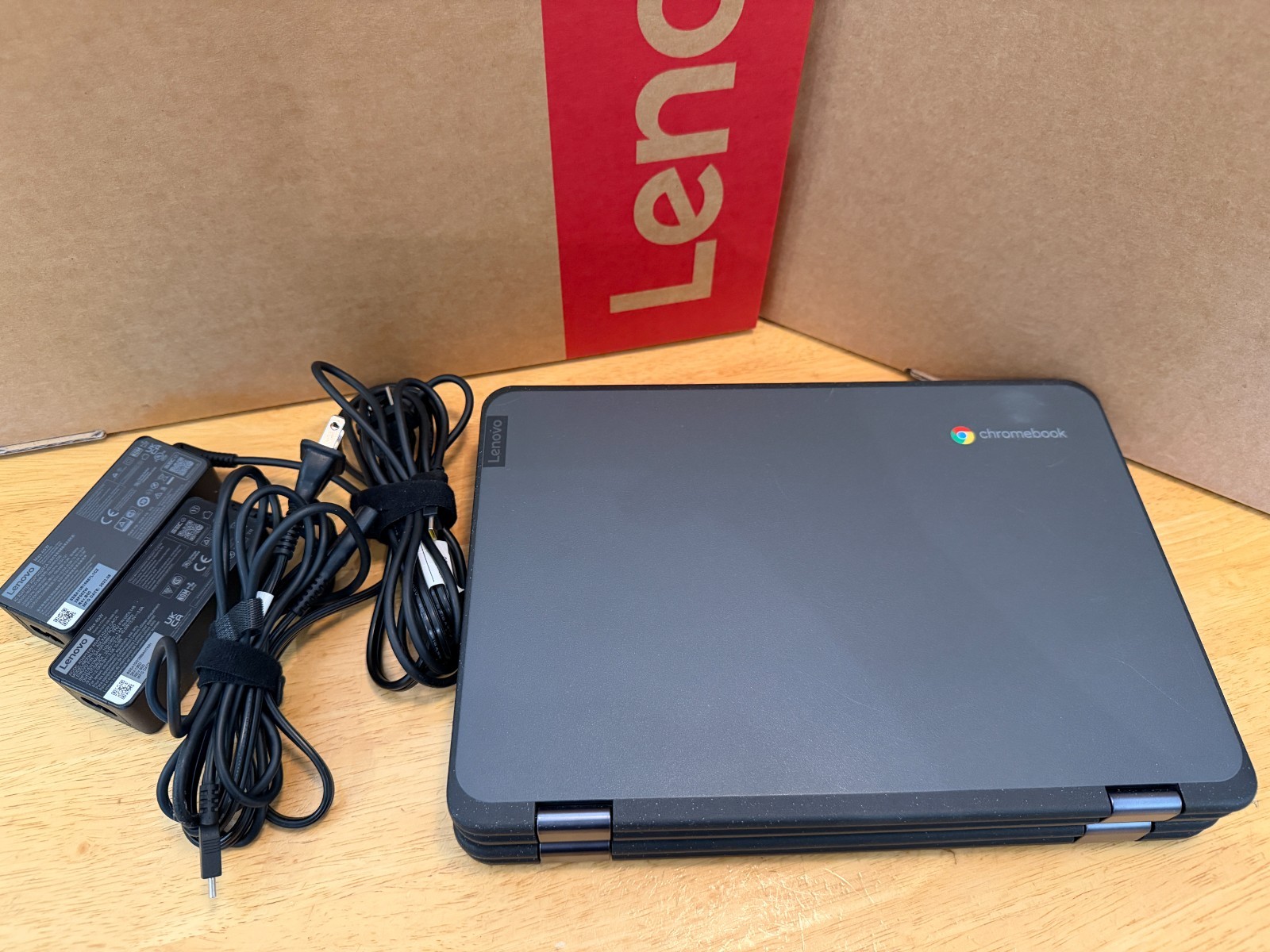 Lenovo Chromebook 500e Gen 3 82JB 11.6″ Touch 2-in-1 Celeron N5100 8GB 64GB eMMC