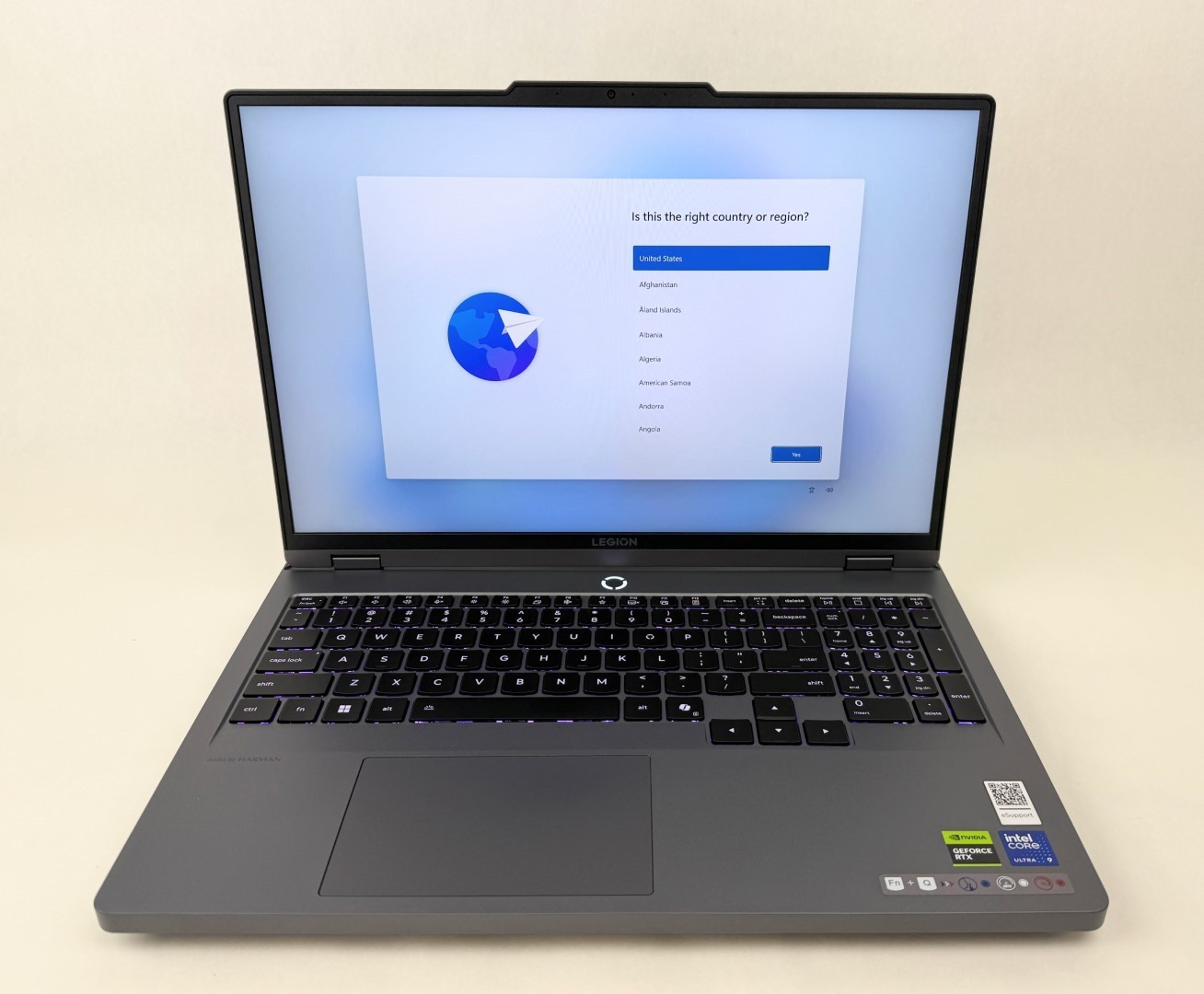 Lenovo Legion 5 16IAX10 16″ Ultra 9 275HX 32GB 1TB SSD RTX 5060 W11H – Dents
