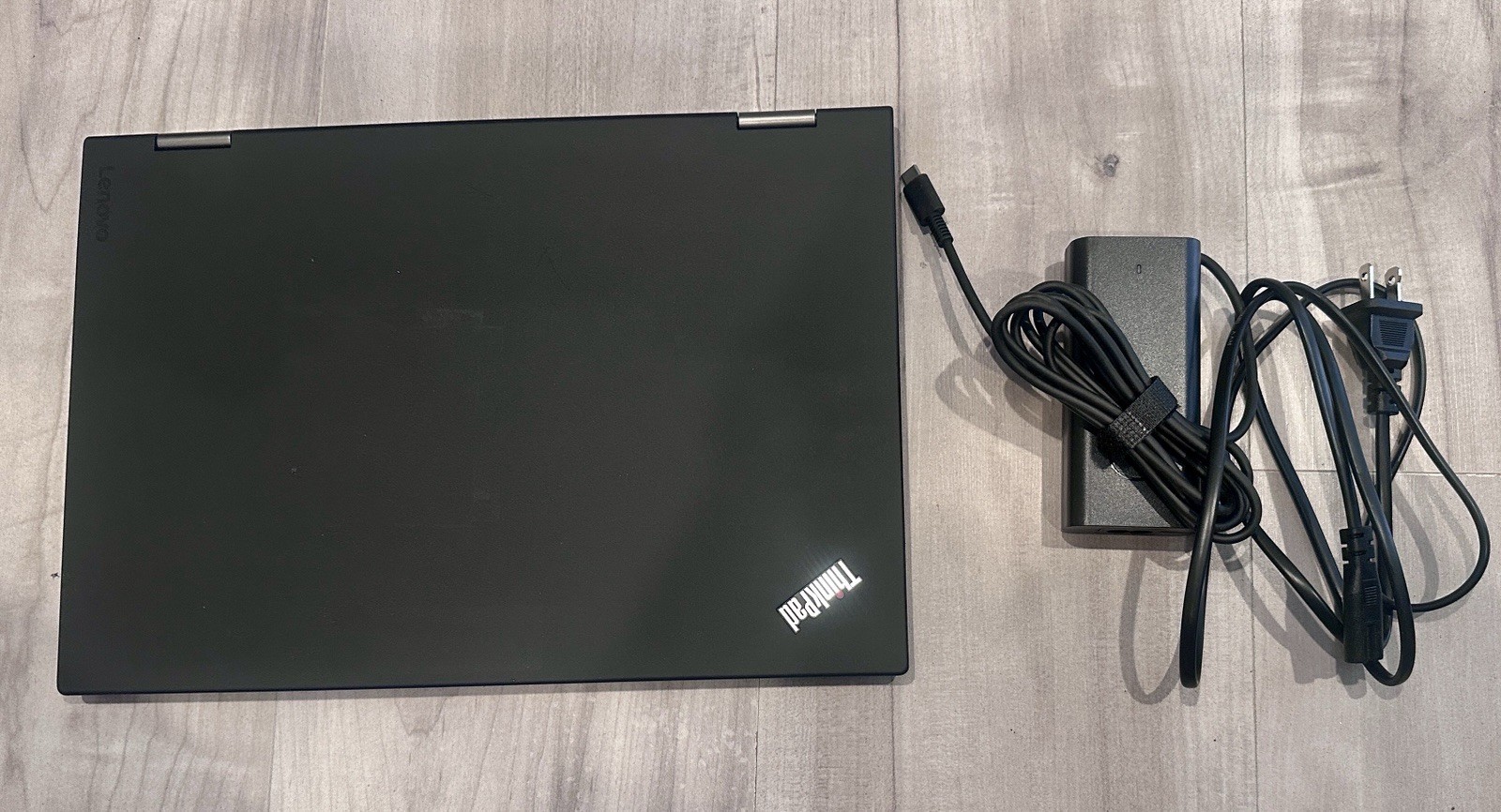 Lenovo ThinkPad X1 Carbon Yoga i7 7600U 2.80 GHz 16GB RAM 256GB SSD TouchScreen