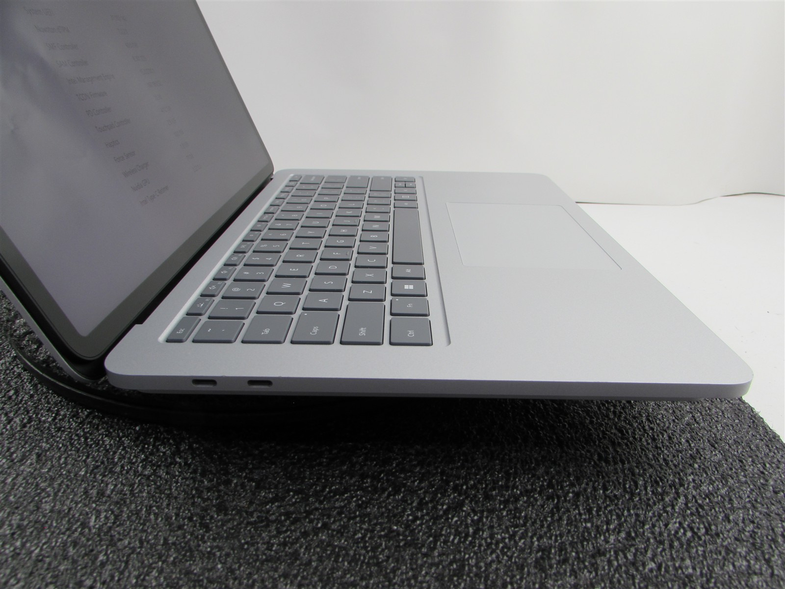 Microsoft Surface Laptop Studio 1964 i7-11370H 1TB SSD 32GB RTX A2000 *No A/C*