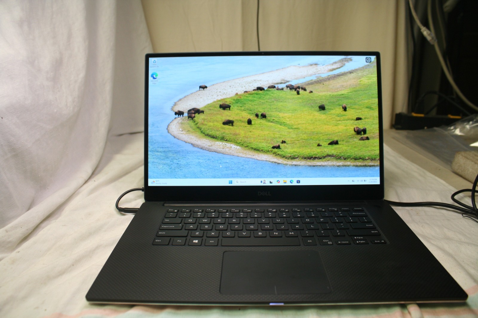 Dell XPS 15 7590 15.6″ i7-9750H ,2.60GHz- 256GB SSD – 16GB RAM – GTX 1650 – W11