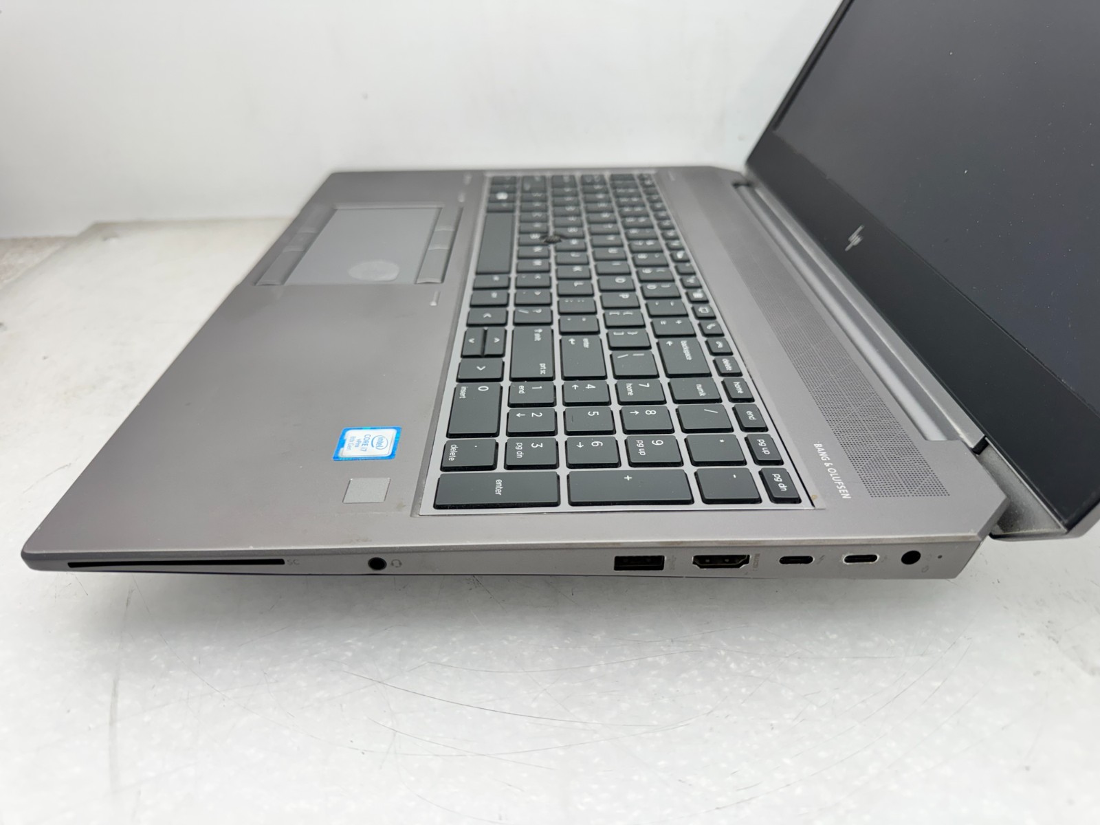 HP ZBook 15 G5 15.6″ FHD i7-8850H@2.6GHz 32GB RAM 256GB P2000 Win11 *READ*