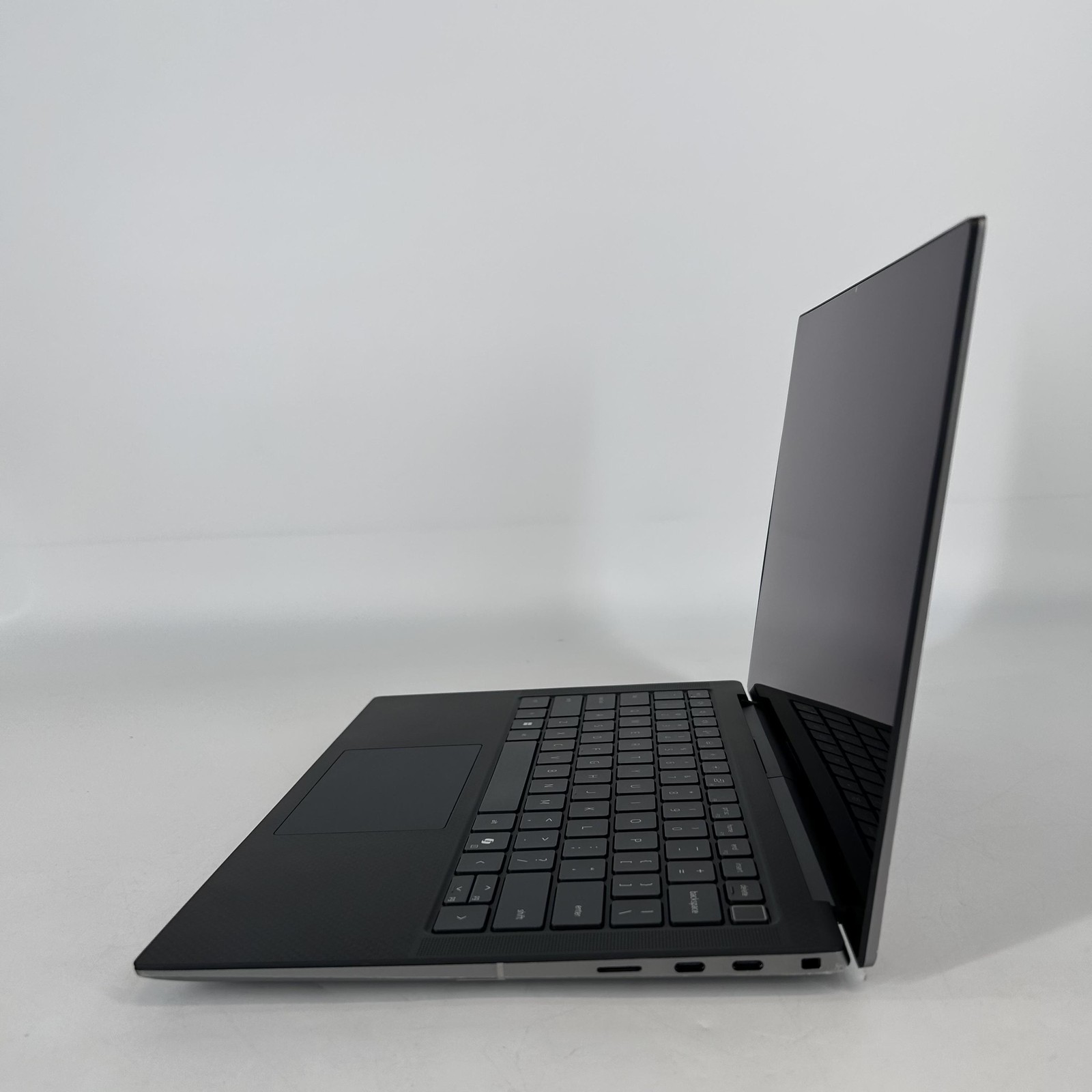 Dell Precision 5490 14 QHD+ TOUCH 3.8 GHz Ultra 7 165H 32GB 512GB RTX 1000 Ada