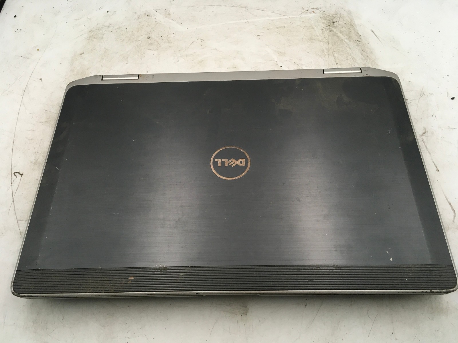 DELL LATITUDE E6320 – FOR PARTS / NO POWER – INTEL I5 – NO RAM -READ DESC – BB
