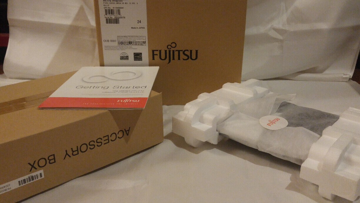New Old Stock Vintage Fujitsu Lifebook P1630 UMPC Laptop Retro Computer