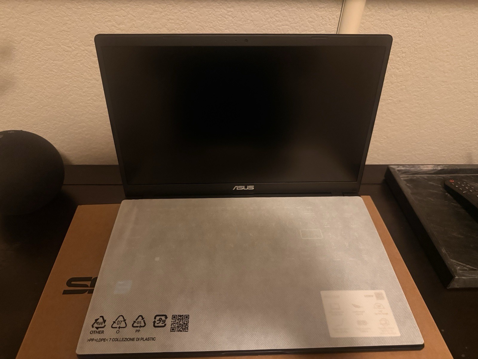 ASUS 15.6” Vivobook Slim Laptop (L510KA-ES04) N4500 DualCore, 4GB 128GB New Open