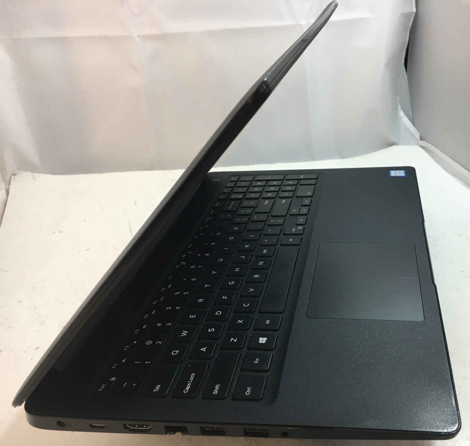 Dell Latitude 3500 FHD 15.6in i5-8265U 1.6GHz 8GB 500GB SSD Batt+Charger Win 11
