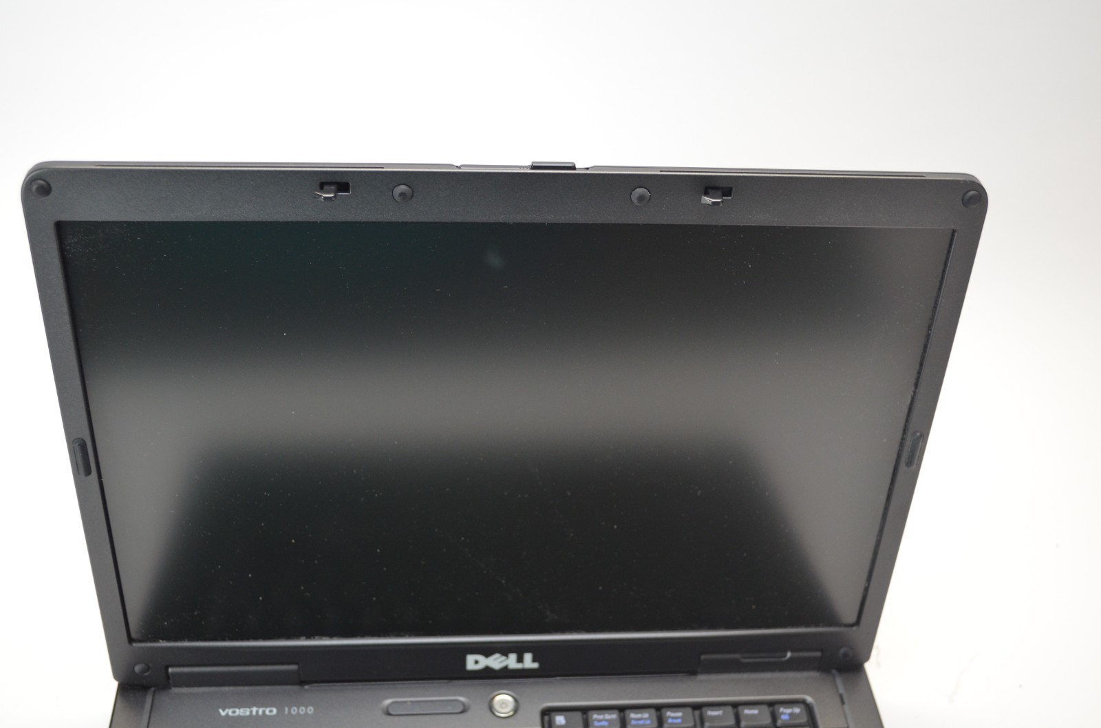 Dell Vostro 1000 15.6″ Laptop AMD Turion 64 X2 1.6GHz 2GB RAM No HDD/OS