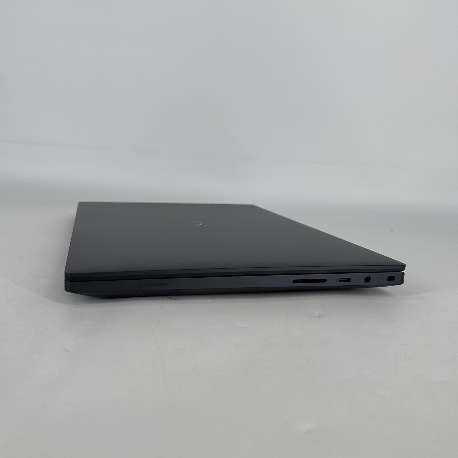 Dell Pro Max 16 Premium MA16250 UHD+ TOUCH Ultra 7 265H 32GB 1TB RTX PRO 1000