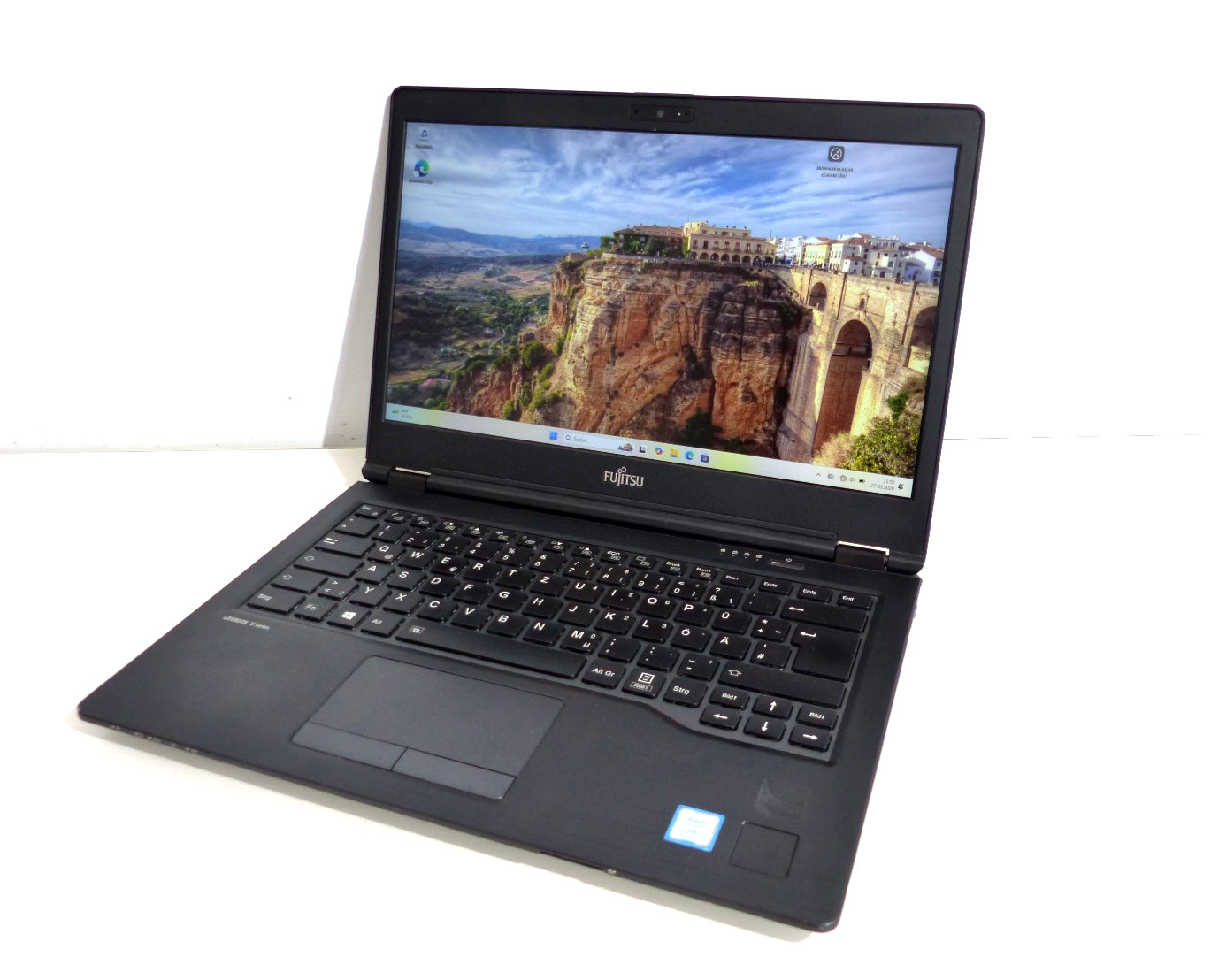 Fujitsu LifeBook U748 Intel i7-8550U 16GB DDR4 512GB SSD Win11 14″ Laptop #61