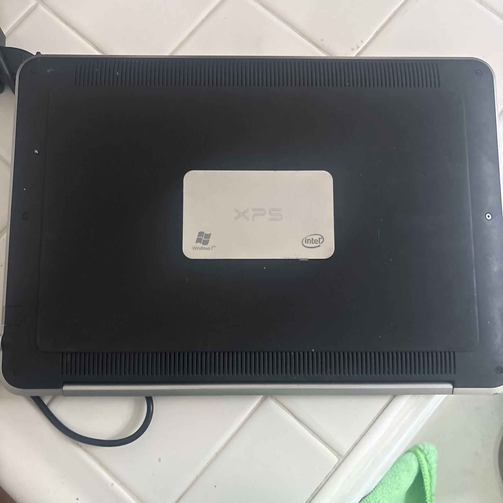 Dell XPS 14 L421X Laptop – No HDD/SSD – Needs Battery – Powers On – Parts/Repair