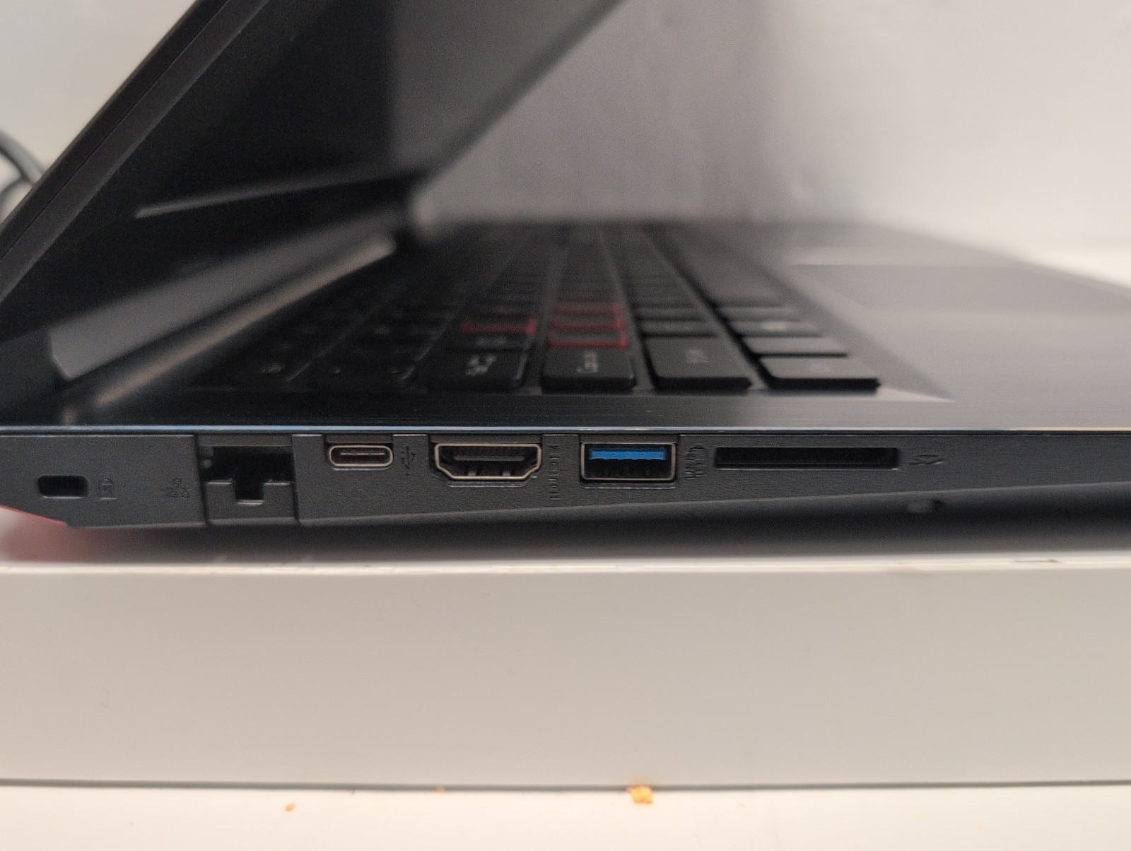 🎸 ACER Predator G3-571 15.6″ Laptop i7-7700HQ /16GB/256GB/GTX 1060 6GB/Win11