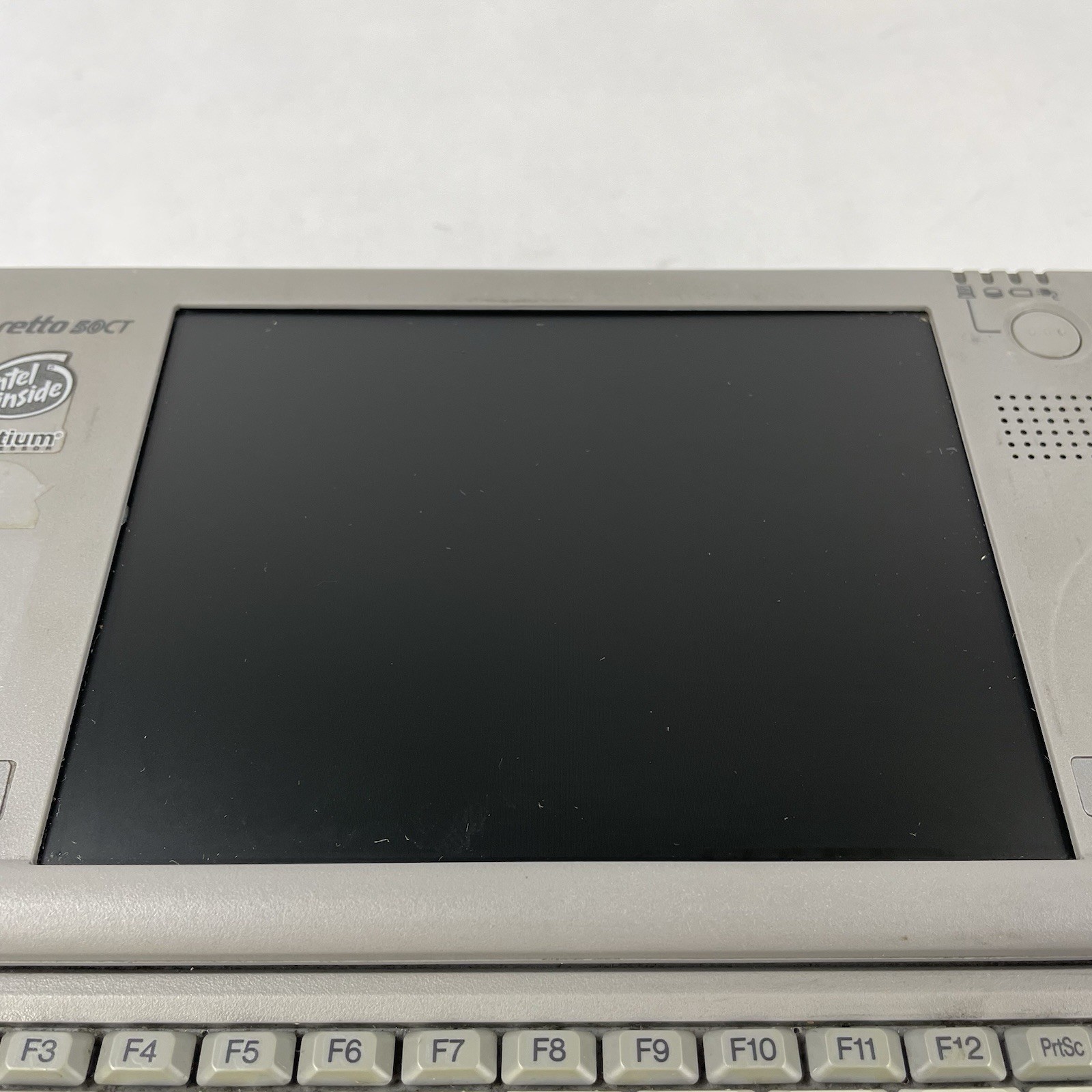 Toshiba Libretto 50 ct 6″ Intel Pentium 16 MB RAM No HDD/OS/AC/Battery – READ