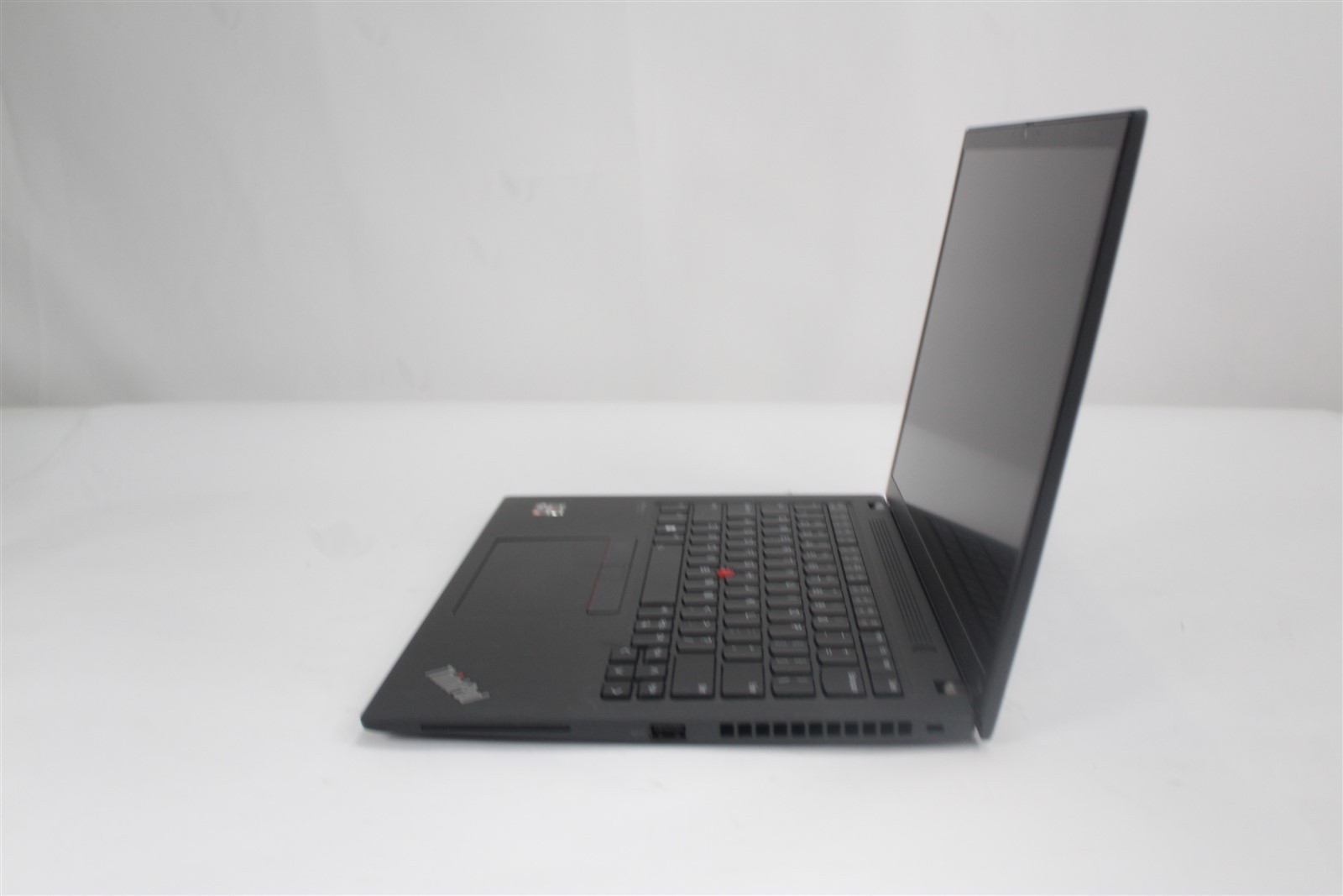 Lenovo ThinkPad T14s Gen 3 2022 14” Ryzen 5 Pro 6650U 2.9GHz 16GB 256GB SSD
