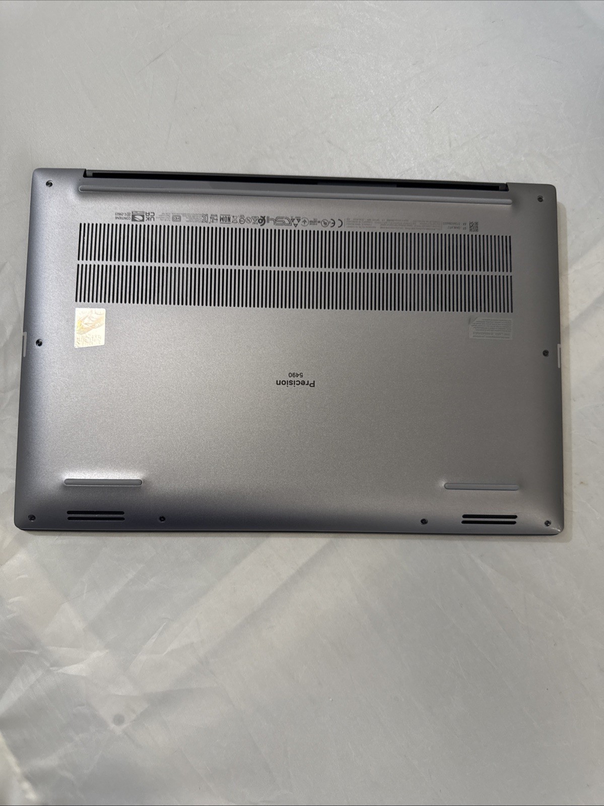 Dell Precision 5490 14 FHD+ 3.8 GHz Ultra 7 165H 64GB 500GB SSD RTX 1000 Ada