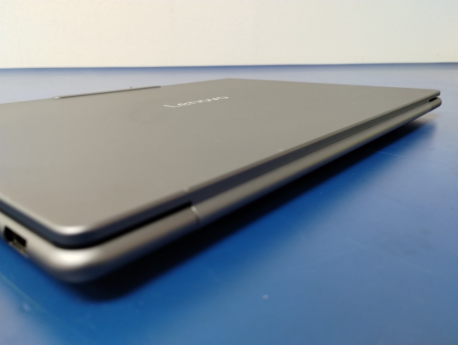 Lenovo Slim 7 14ILL10, Intel Core Ultra 7, 2.20 GHz, 32 GB RAM, 1 TB NVMe SSD