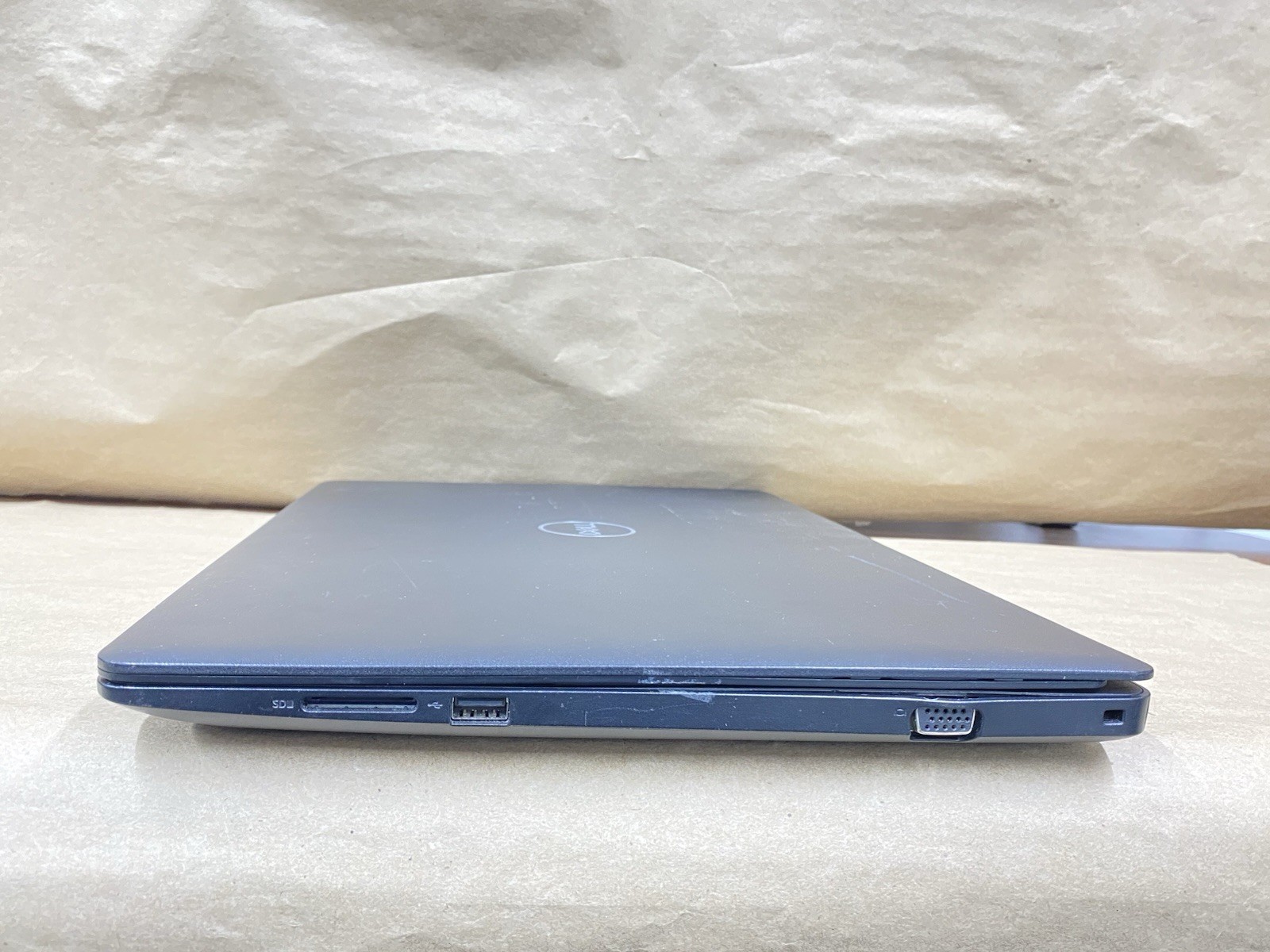 Dell Latitude 3590 – 15.5″ 1366×768 – i3-7130U – 8GB – 128GB SSD – Win 10 READ