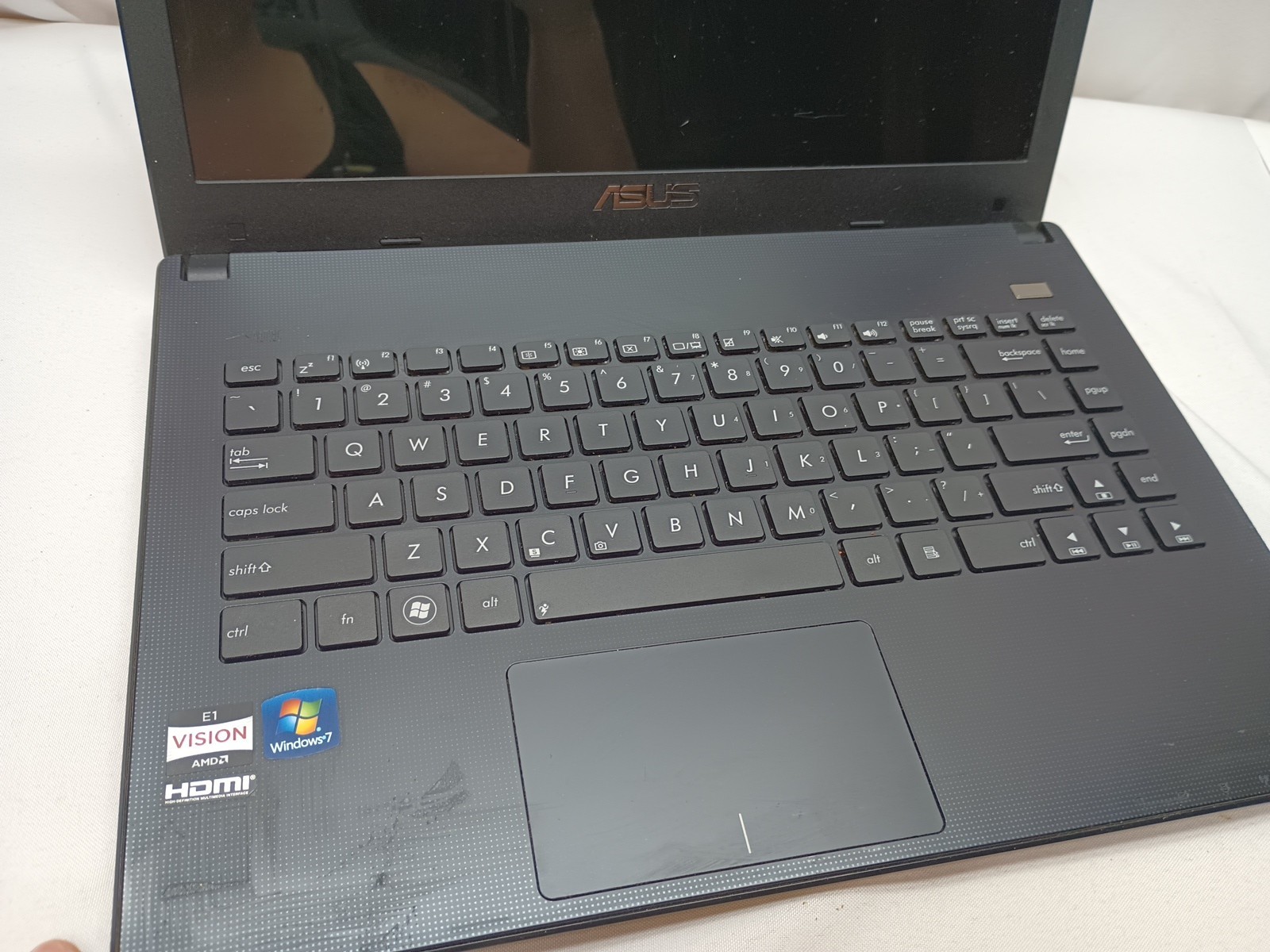 Asus X401U Laptop No Battery For Parts Or Repair Only Did Not Power On