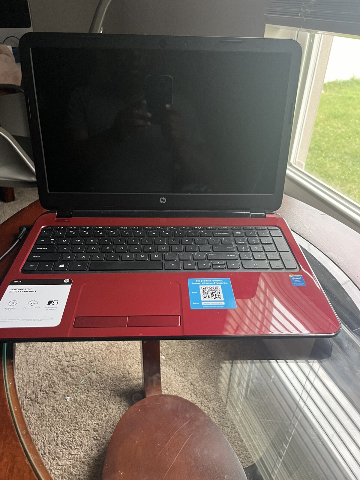 HP 15-FD0083WM 15″ 128GB SSD Intel Pentium N200 1.1GHz 4GB RAM) Laptop – Red