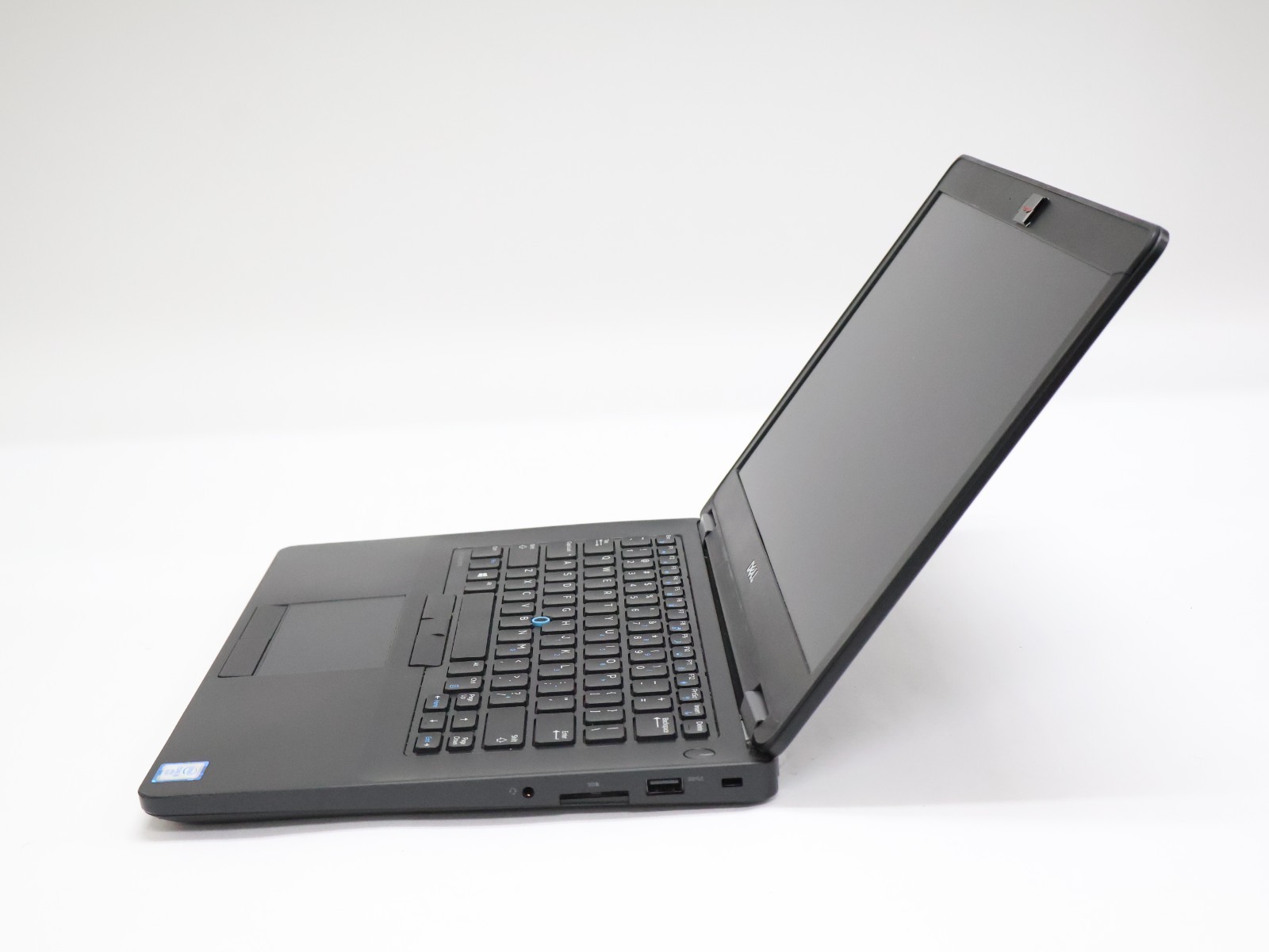 DELL Latitude E5470 14″ i5-6440HQ 2.6GHz 16GB 240GB SSD AMD R7 M360 W11 Pro
