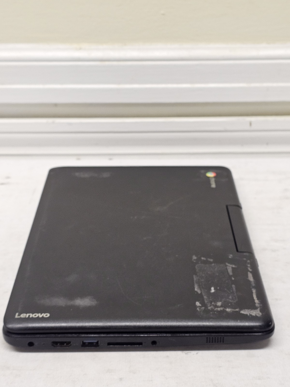 Lenovo Chromebook N23-80YS – Intel Celeron N3060 – 4GB RAM – BAD BATTERY – READ