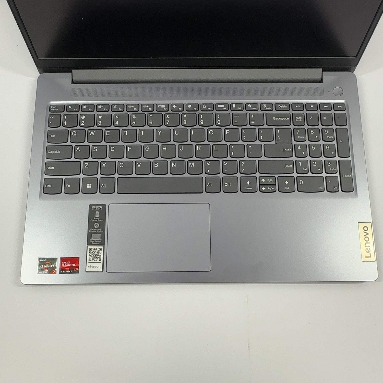 Lenovo IdeaPad Slim 3 15ABR8 15.3″ Ryzen 7 5825U 2.0GHz 16GB RAM 512GB SSD