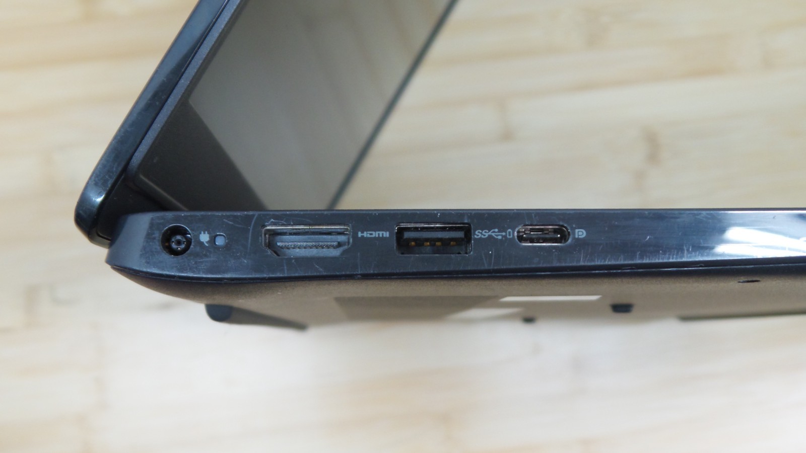 Functional DELL Latitude 3420 | i7-1165G7 | 8 GB RAM | 256 GB SSD | BIOS PASSWRD