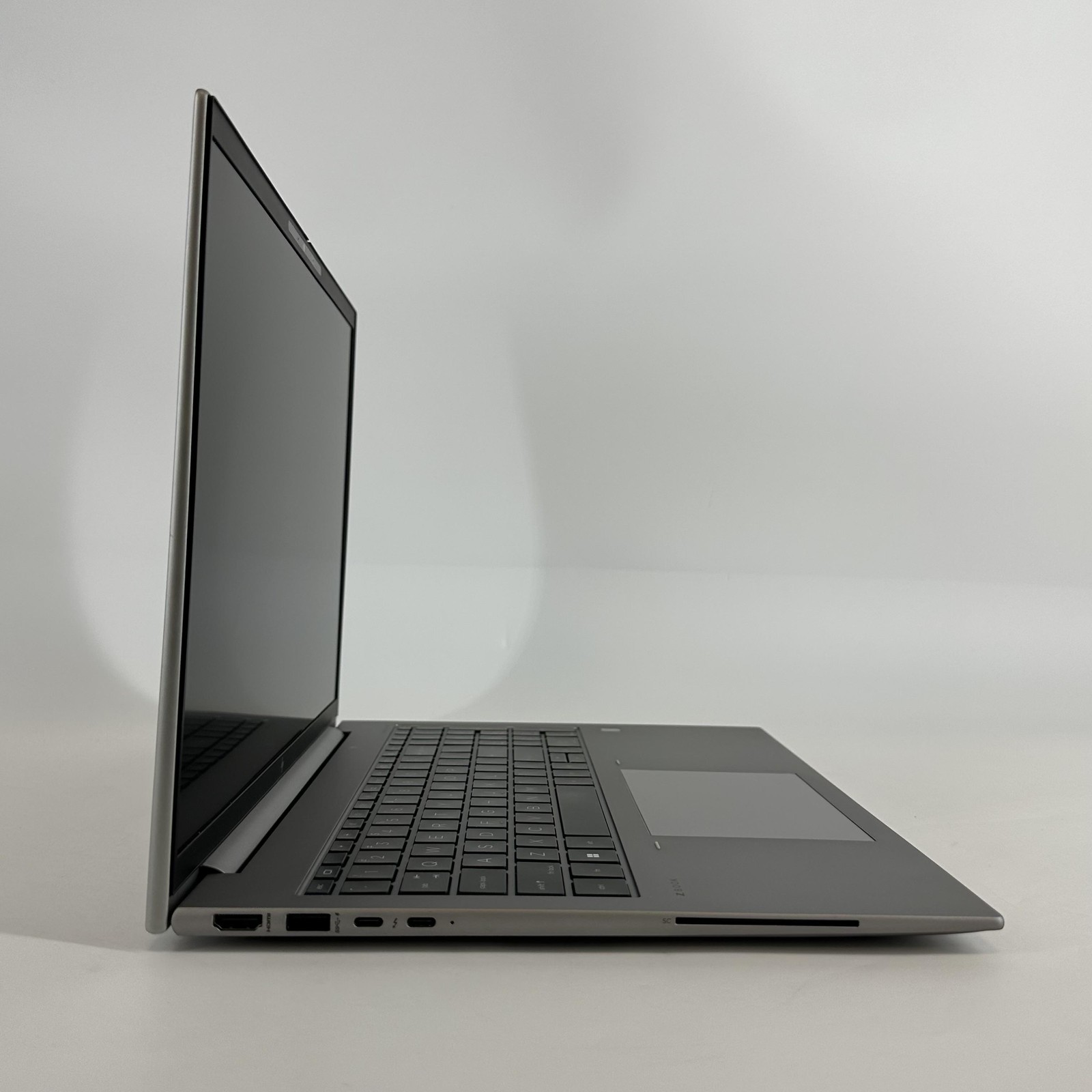 HP ZBook Firefly 16 G9 Gray FHD+ 2.2 GHz i7-1270P 16GB RAM 512GB SSD Good