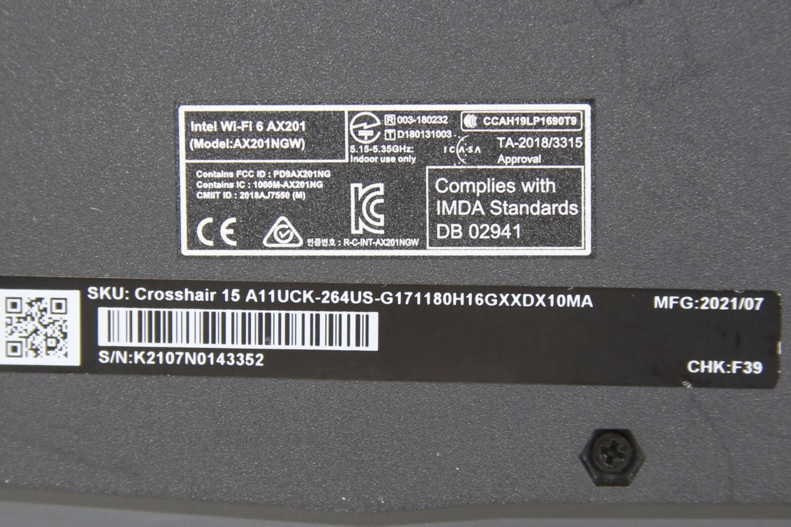 *CLEAN* – MSI CROSSHAIR 15 A11UCK-264US 15.6″ 144Hz Laptop Notebook i7 2.30GHz